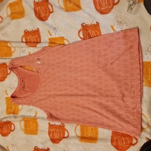 Under armour loose fit top small pink